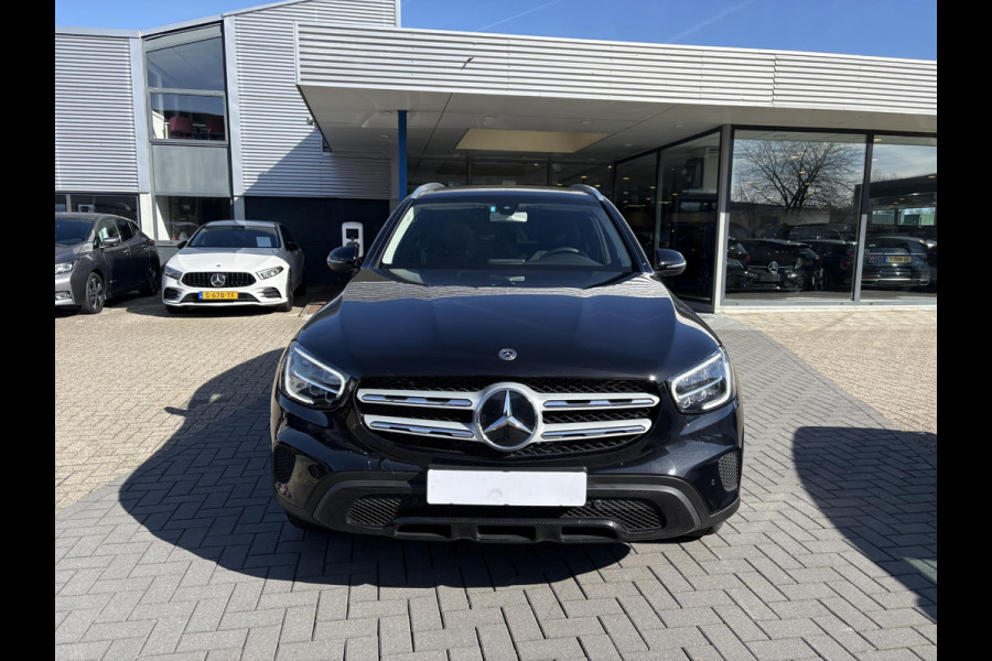 Mercedes-Benz GLC 300e 4MATIC 320pk | Plug-in Hybride | PHEV | Panoramadak | Achteruitrijcamera | Adaptive cruise control