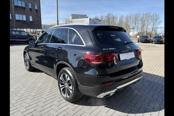 Mercedes-Benz GLC 300e 4MATIC 320pk | Plug-in Hybride | PHEV | Panoramadak | Achteruitrijcamera | Adaptive cruise control