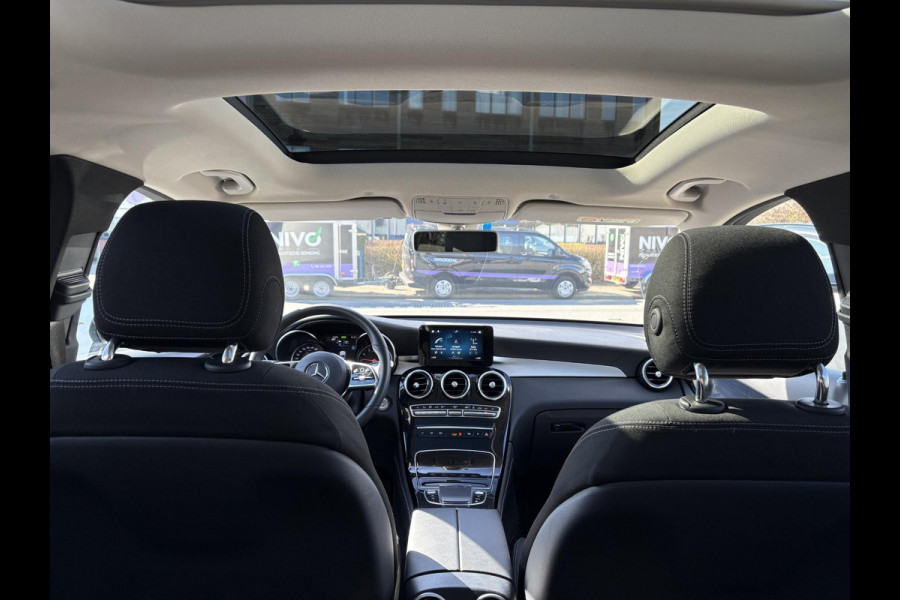 Mercedes-Benz GLC 300e 4MATIC 320pk | Plug-in Hybride | PHEV | Panoramadak | Achteruitrijcamera | Adaptive cruise control