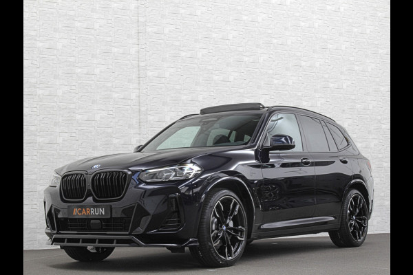 BMW iX3 M-Sport 80 kWh | Panorama | Leder | 99% SOH | ACC | Trekhaak | Memory | Camera | 3-Zone Clima | Carplay | Getint Glas | Black-Optic | Stoelverwarming | Draadloos Laden | Bovag Garantie |