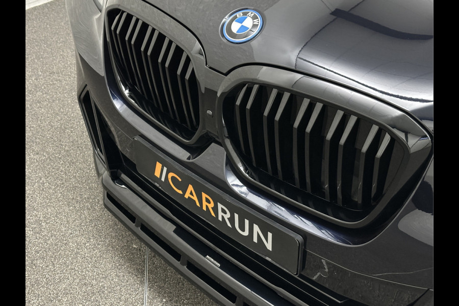 BMW iX3 M-Sport 80 kWh | Panorama | Leder | 99% SOH | ACC | Trekhaak | Memory | Camera | 3-Zone Clima | Carplay | Getint Glas | Black-Optic | Stoelverwarming | Draadloos Laden | Bovag Garantie |