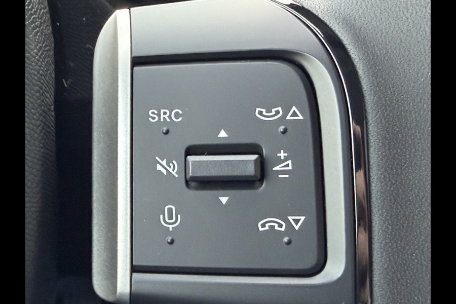 Citroën C3 100pk Max (Camera - LED - Automatische Airco - Navigatie - Parkeersensoren - Draadloos laden - Apple Carplay)