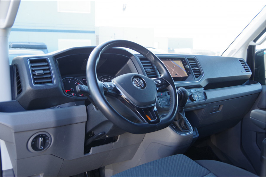 Volkswagen Crafter 35 2.0 TDI L3H3 177PK AUT. LED, ADAPT. CRUISE, STOELVERWARMING, STANDKACHEL, ERGO COMFORT STOEL GEV, CAMERA, NAVI, CLIMA, VOORRU