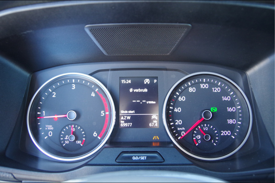 Volkswagen Crafter 35 2.0 TDI L3H3 177PK AUT. LED, ADAPT. CRUISE, STOELVERWARMING, STANDKACHEL, ERGO COMFORT STOEL GEV, CAMERA, NAVI, CLIMA, VOORRU