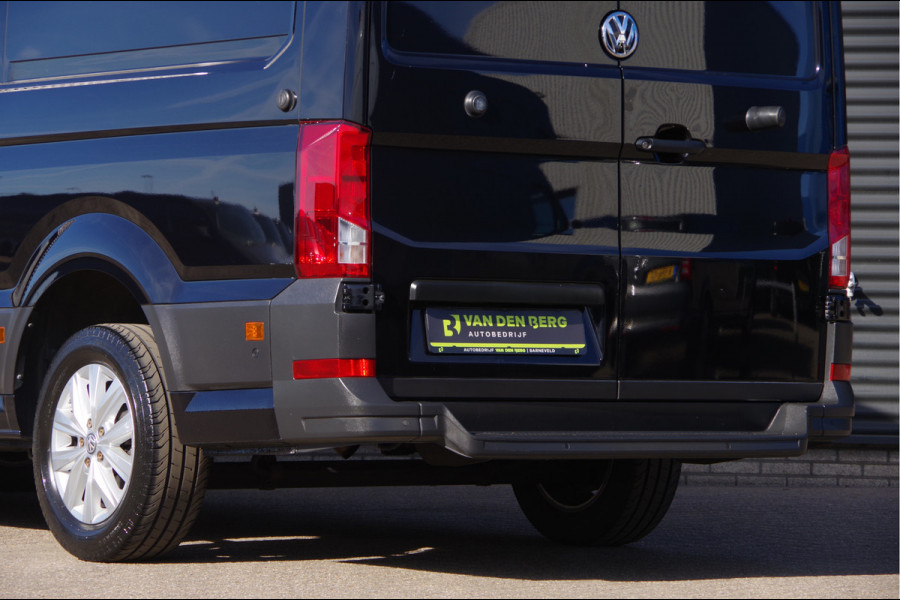 Volkswagen Crafter 35 2.0 TDI L3H3 177PK AUT. LED, ADAPT. CRUISE, STOELVERWARMING, STANDKACHEL, ERGO COMFORT STOEL GEV, CAMERA, NAVI, CLIMA, VOORRU