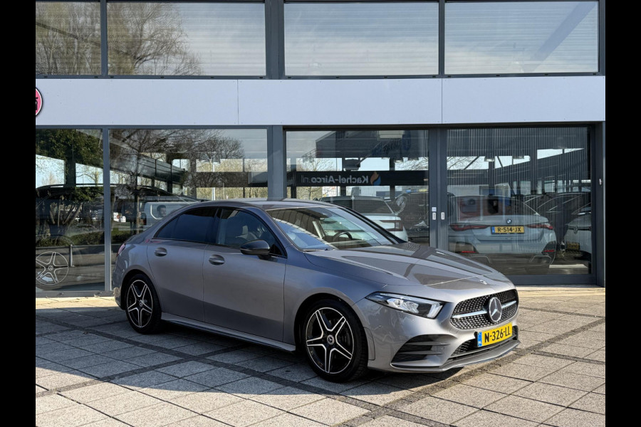 Mercedes-Benz A-Klasse 180 Aut. AMG Sport | Navi | Camera | Sfeer Verlichting |