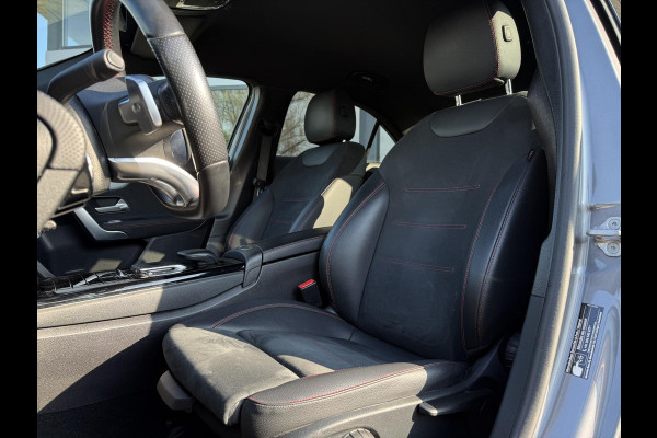 Mercedes-Benz A-Klasse 180 Aut. AMG Sport | Navi | Camera | Sfeer Verlichting |
