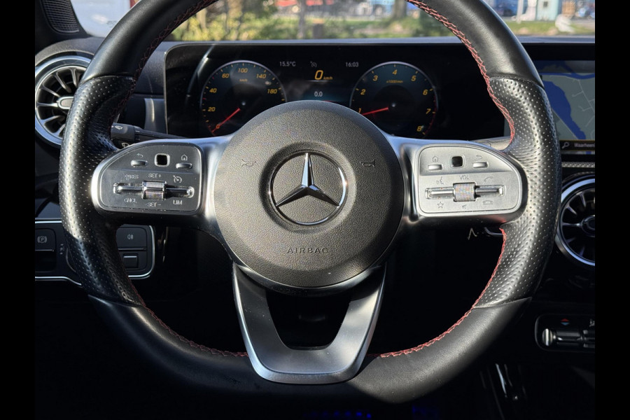Mercedes-Benz A-Klasse 180 Aut. AMG Sport | Navi | Camera | Sfeer Verlichting |