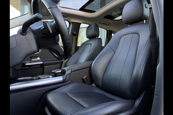 Mercedes-Benz B-Klasse Aut. 180 Business Sol. Luxury Line | Panorama | Leder | Burmester | Memory | Multibeam LED |