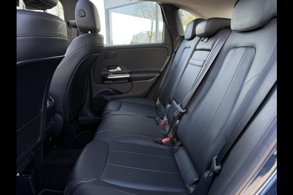 Mercedes-Benz B-Klasse Aut. 180 Business Sol. Luxury Line | Panorama | Leder | Burmester | Memory | Multibeam LED |