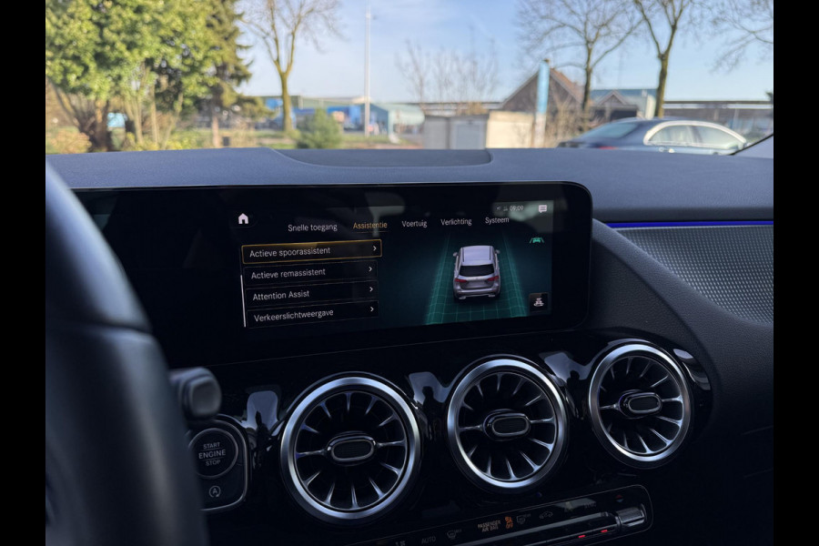 Mercedes-Benz B-Klasse Aut. 180 Business Sol. Luxury Line | Panorama | Leder | Burmester | Memory | Multibeam LED |