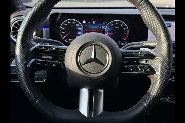 Mercedes-Benz CLA-Klasse Aut. 180 AMG Sport | Trekhaak | Navi | Camera | Sfeer Verlichting | Nieuw Model |