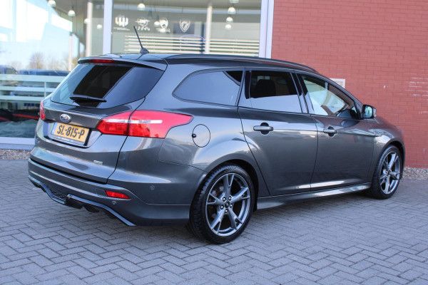 Ford FOCUS Wagon 1.0 ST-Line | Voorruitverwarming | 18 inch Lichtmetalen velgen | Cruise | Navi | PDC