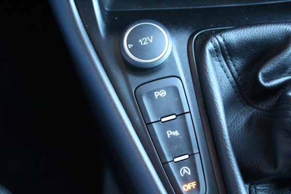 Ford FOCUS Wagon 1.0 ST-Line | Voorruitverwarming | 18 inch Lichtmetalen velgen | Cruise | Navi | PDC