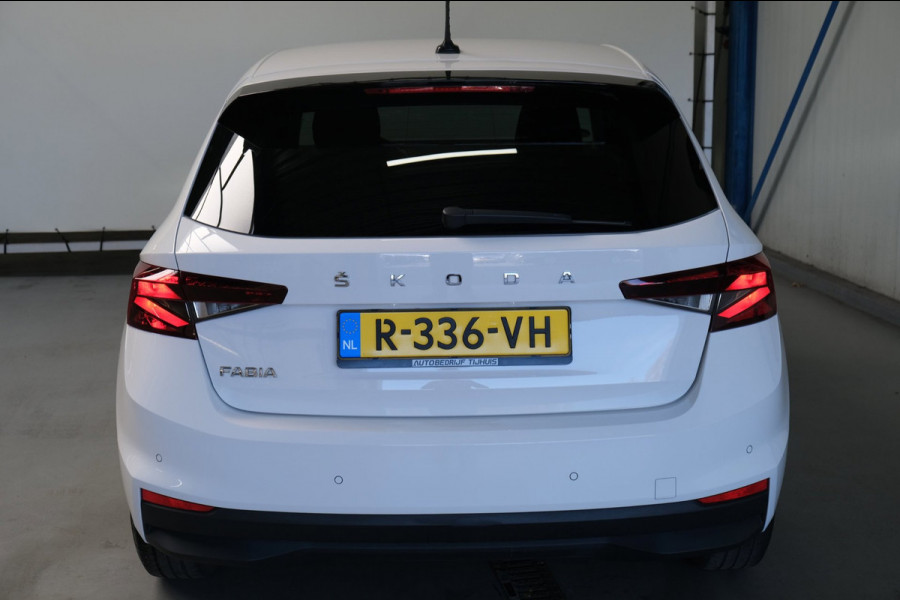 Škoda Fabia 1.0 TSI Ambition - N.A.P. Airco, Cruise, PDC, Carplay.