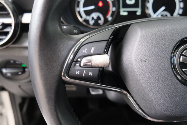 Škoda Fabia 1.0 TSI Ambition - N.A.P. Airco, Cruise, PDC, Carplay.