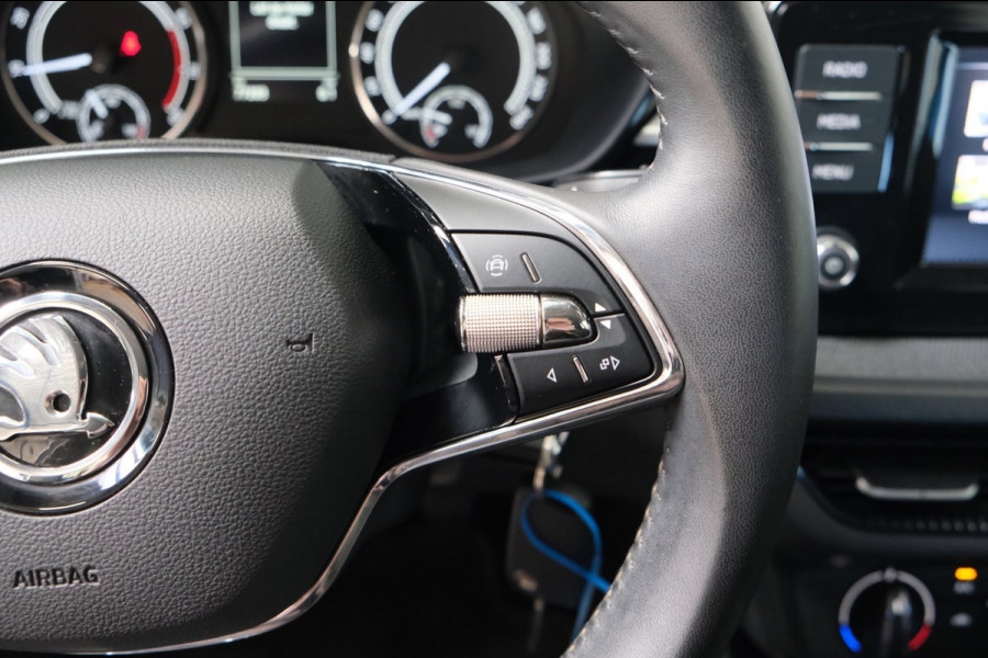 Škoda Fabia 1.0 TSI Ambition - N.A.P. Airco, Cruise, PDC, Carplay.