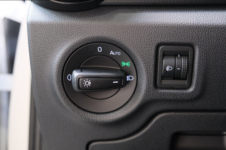 Škoda Fabia 1.0 TSI Ambition - N.A.P. Airco, Cruise, PDC, Carplay.