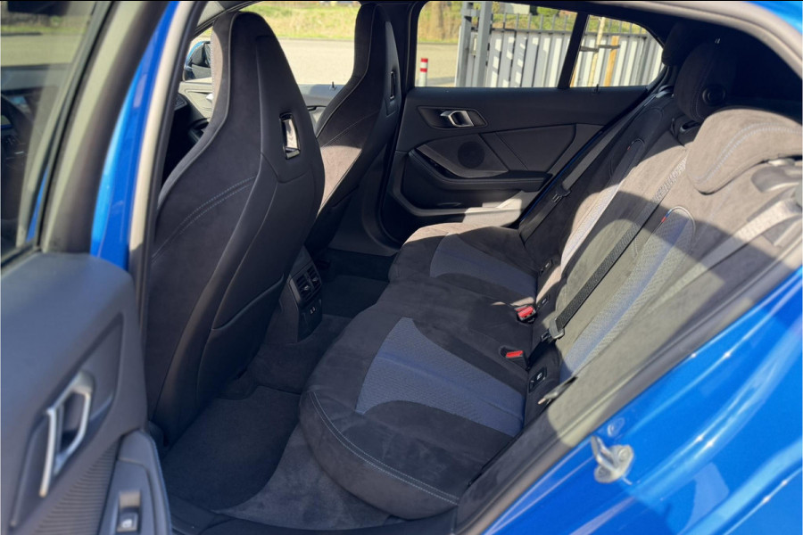 BMW 1-serie 118i M-Sport | M-Kuipstoelen | Camera | Comfort Access | Stoel + Stuurverwarming | Fabr. Garantie 07-2027
