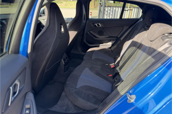 BMW 1-serie 118i M-Sport | M-Kuipstoelen | Camera | Comfort Access | Stoel + Stuurverwarming | Fabr. Garantie 07-2027