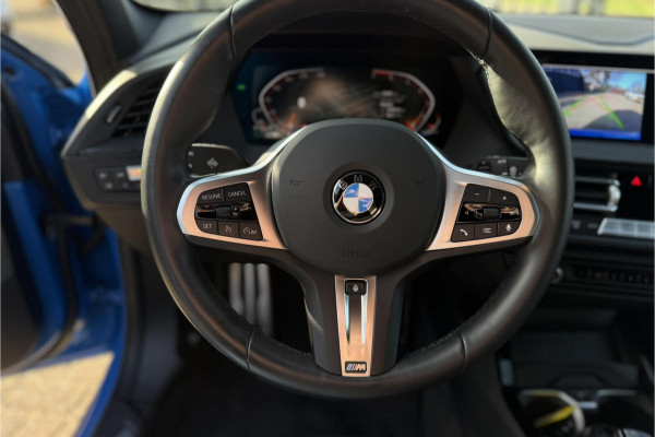 BMW 1-serie 118i M-Sport | M-Kuipstoelen | Camera | Comfort Access | Stoel + Stuurverwarming | Fabr. Garantie 07-2027