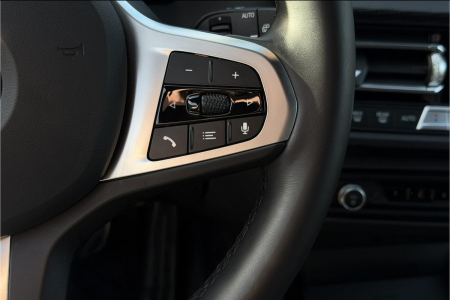 BMW 1-serie 118i M-Sport | M-Kuipstoelen | Camera | Comfort Access | Stoel + Stuurverwarming | Fabr. Garantie 07-2027