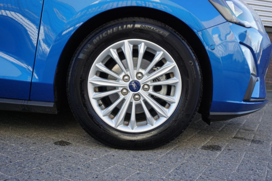 Ford Focus 1.0 EcoB.125PK Hybrid Titanium X Digi-Dash/B&O/ Camera/Parking Pack.