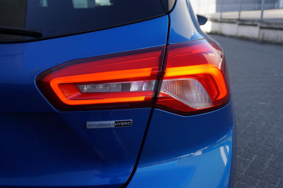 Ford Focus 1.0 EcoB.125PK Hybrid Titanium X Digi-Dash/B&O/ Camera/Parking Pack.