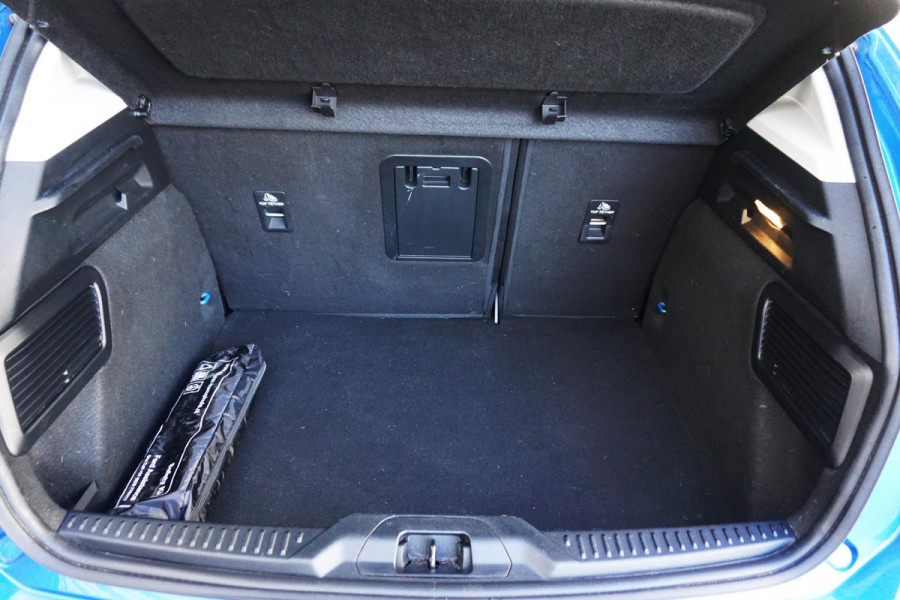 Ford Focus 1.0 EcoB.125PK Hybrid Titanium X Digi-Dash/B&O/ Camera/Parking Pack.