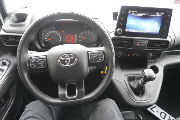 Toyota PROACE CITY 1.5 D-4D 102PK Live nr. V157| Airco | Cruise | Camera | Trekhaak | Apple CP-Android auto