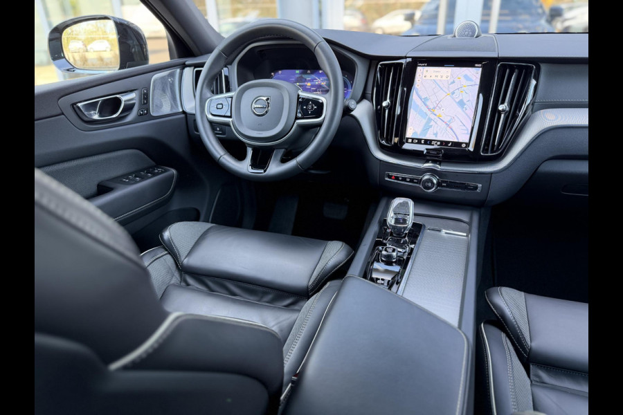 Volvo XC60 2.0 T8 Plug-in hybrid AWD 455PK Ultimate Dark Long Range|Pano|Luchtvering|Bowers & Wilkins|21"|