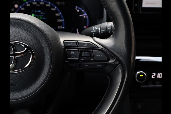 Toyota Yaris Cross 1.5 Hybrid Adventure | JBL | El Achterklep | Stoelverwarming