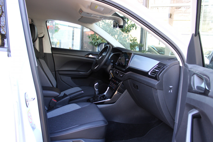 Volkswagen T-Cross TSI 115PK LIFE EDITION CARPLAY/PDC/IQ-DRIVE fabrieksgarantie