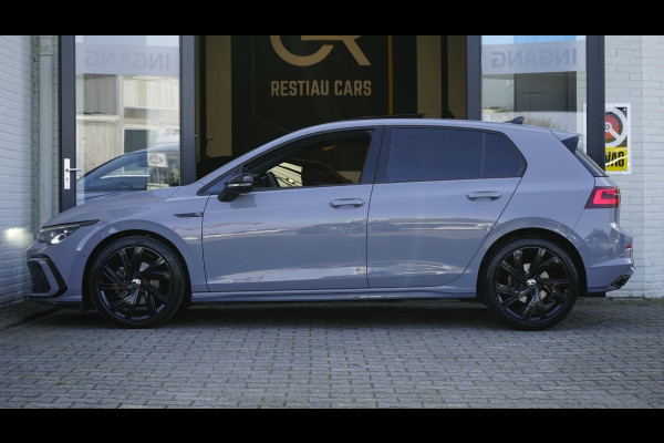 Volkswagen Golf 1.5 TSI R-Line Black Style AUTOMAAT-ACC-CAMERA-HARMAN KARDON-IQ LIGHT-KEYLESS-PANORAMA-STOELVERWARMING