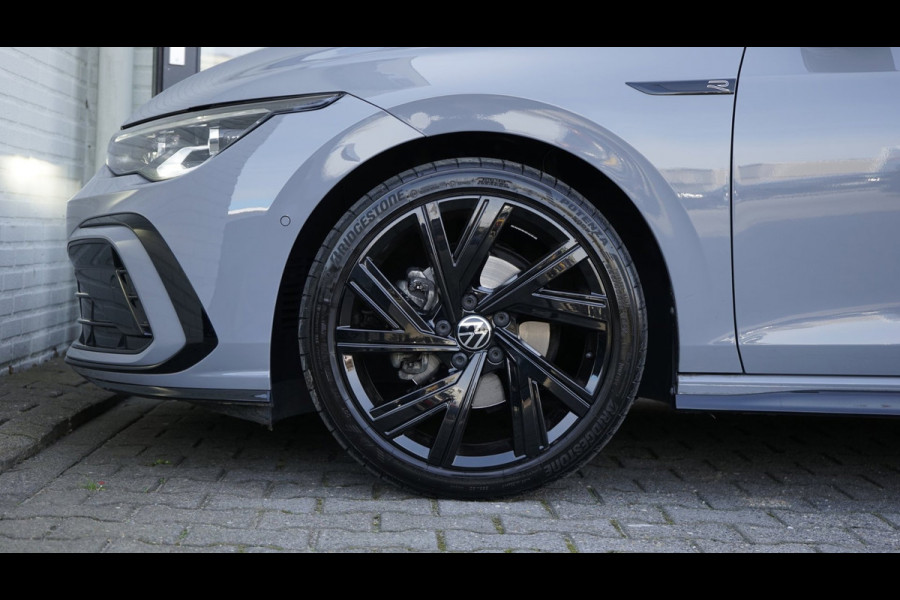 Volkswagen Golf 1.5 TSI R-Line Black Style AUTOMAAT-ACC-CAMERA-HARMAN KARDON-IQ LIGHT-KEYLESS-PANORAMA-STOELVERWARMING