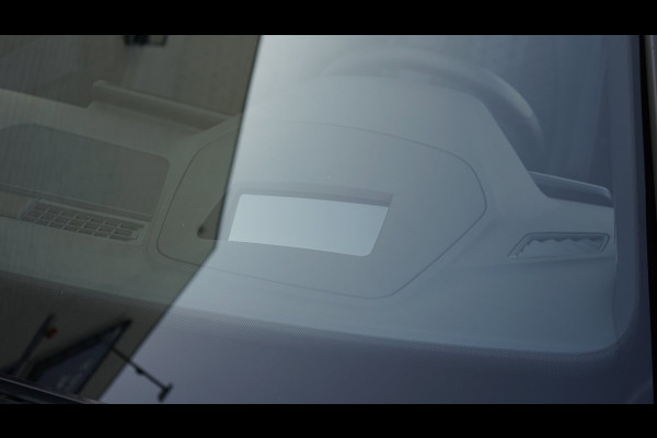 Volkswagen Golf 1.5 TSI R-Line Black Style AUTOMAAT-ACC-CAMERA-HARMAN KARDON-IQ LIGHT-KEYLESS-PANORAMA-STOELVERWARMING