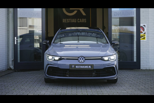 Volkswagen Golf 1.5 TSI R-Line Black Style AUTOMAAT-ACC-CAMERA-HARMAN KARDON-IQ LIGHT-KEYLESS-PANORAMA-STOELVERWARMING
