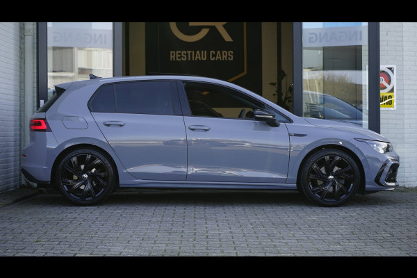 Volkswagen Golf 1.5 TSI R-Line Black Style AUTOMAAT-ACC-CAMERA-HARMAN KARDON-IQ LIGHT-KEYLESS-PANORAMA-STOELVERWARMING
