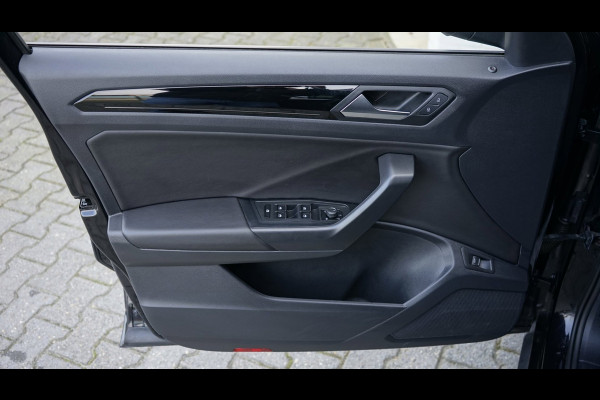 Volkswagen T-Roc R 2.0 TSI 4Motion AUTOMAAT-ACC-BEATS-CAMERA-FULL LED-KEYLESS-LEDER-NAVIGATIE-PANORAMA-VIRTUEEL