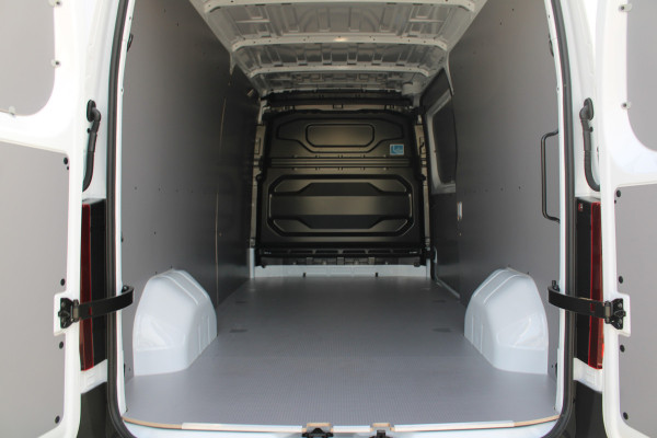 Renault Master E-Tech T35 L3H2 Advance long range 87 kWh 143pk - Camera - Voorruit verwarming - Cruise - LED - Carplay/Android - Rijklaar