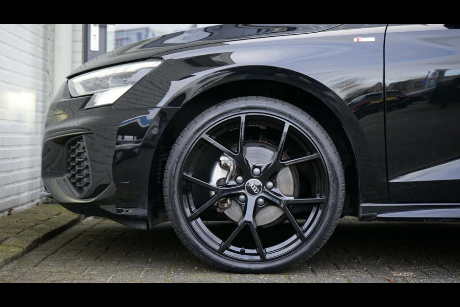 Audi A3 Sportback 35 TFSI 3x S-Line Black Optik AUTOMAAT-ACC-AUDI SOUND-CAMERA-CLIMA-KEYLESS-MATRIX LED-VIRTUEEL