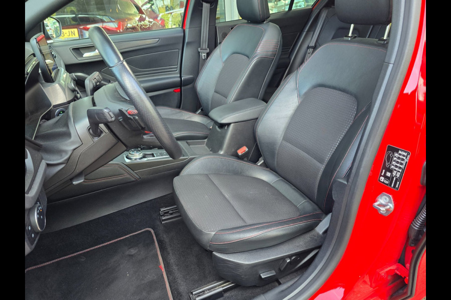 Ford Focus 1.5 EcoBoost ST Line Business Schuifdak - HUD - B&O - Half Leer + elektrisch - Adaptive cruise - LED - Lane centering
