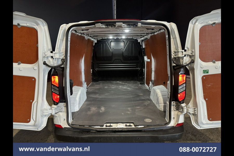 Ford Transit Custom 2.0 TDCI 136pk L2H1 Euro6 Airco | Camera | LED | Apple Carplay | Cruisecontrol Android Auto, Verwarmde voorruit, Parkeersensoren, Bijrijdersbank, 2800kg trekvermogen