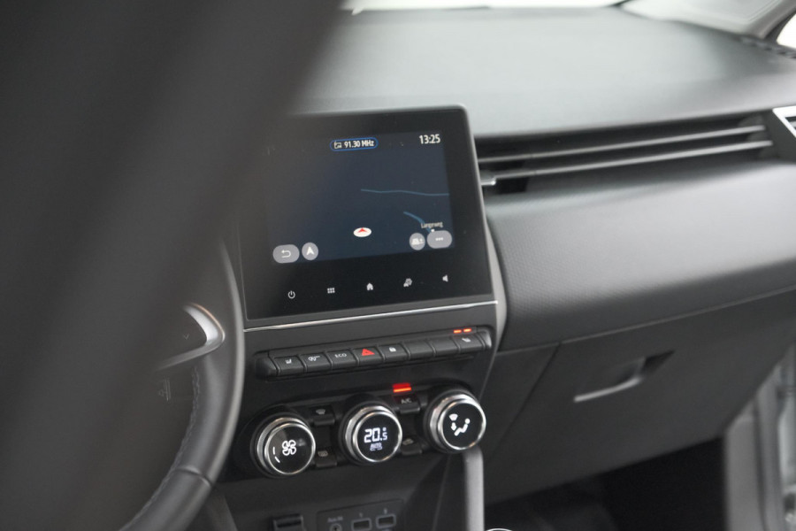 Renault Clio TCe 100 Limited | Stoelverwarming | Apple Carplay | Parkeersensoren