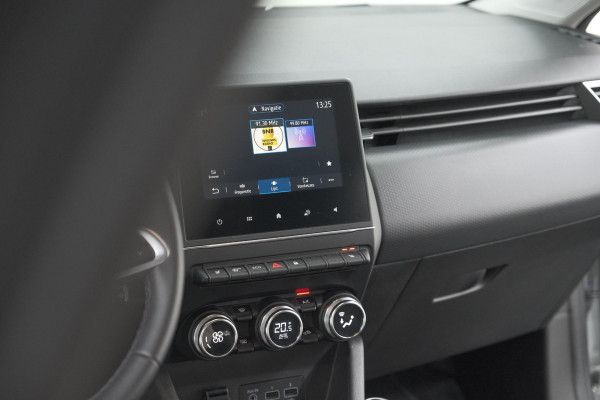 Renault Clio TCe 100 Limited | Stoelverwarming | Apple Carplay | Parkeersensoren