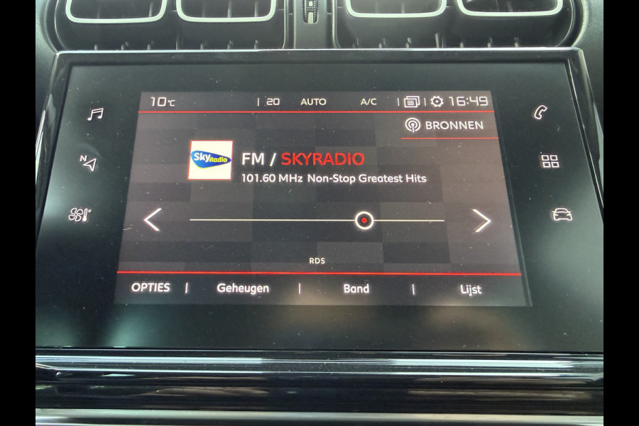 Citroën C3 Aircross 110pk Shine (Camera - Parkeersensoren V+A - 17"incl 4S - Automatische Airco - Navigatie - Apple Carplay)