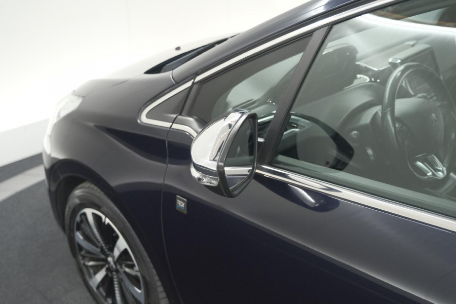 Peugeot 208 PureTech 110 Tech Edition | Camera | Apple Carplay | Parkeersensoren