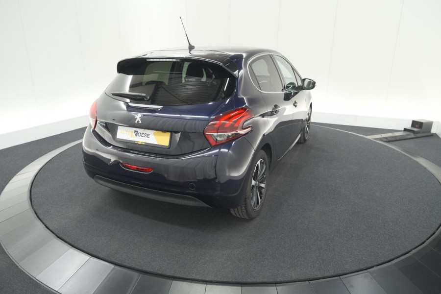 Peugeot 208 PureTech 110 Tech Edition | Camera | Apple Carplay | Parkeersensoren