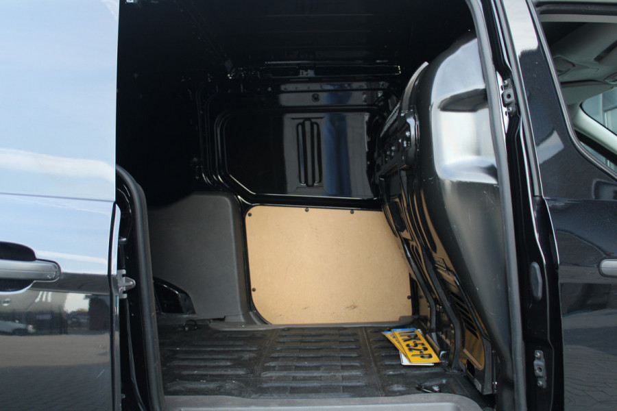 Ford Transit Connect 1.5 EcoBlue L2 Limited 120pk - Automaat - Trekhaak - Stoelverwarming - Navi - Bluetooth - Camera - Rijklaar