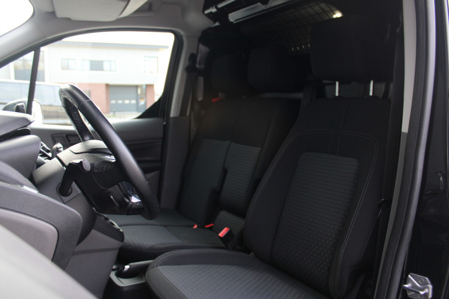 Ford Transit Connect 1.5 EcoBlue L2 Limited 120pk - Automaat - Trekhaak - Stoelverwarming - Navi - Bluetooth - Camera - Rijklaar
